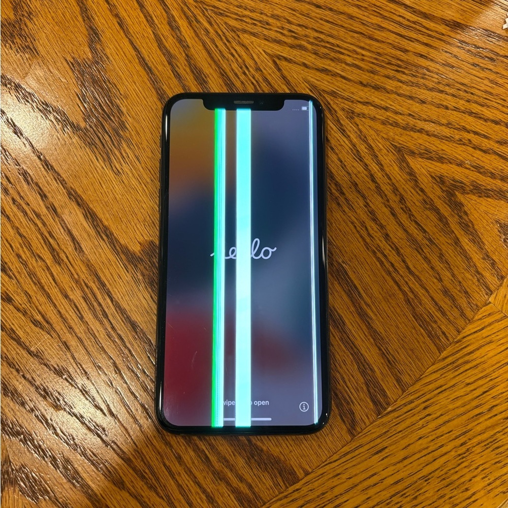 iPhone 10 - Functional with display issues
